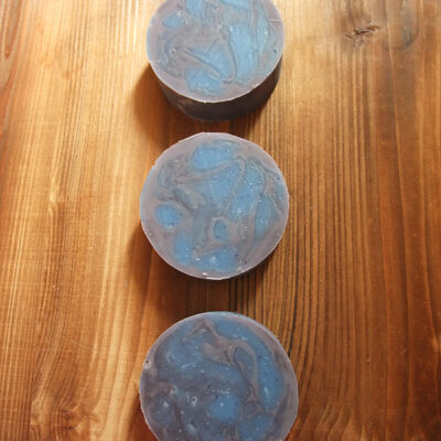 紫根と月桃の石鹸　－Deep Blue-